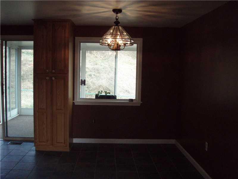 3193 Mellott Road Baldwin, PA 15227 - Photo 5 of 25 Dining Room.