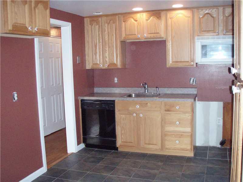 3193 Mellott Road Baldwin, PA 15227 - Photo 7 of 25 Kitchen.