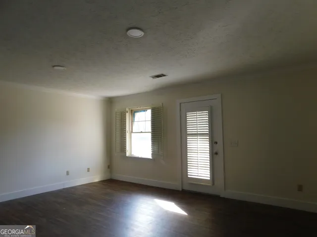 $242,900 | 430 Preston Street, Metter, GA 30439