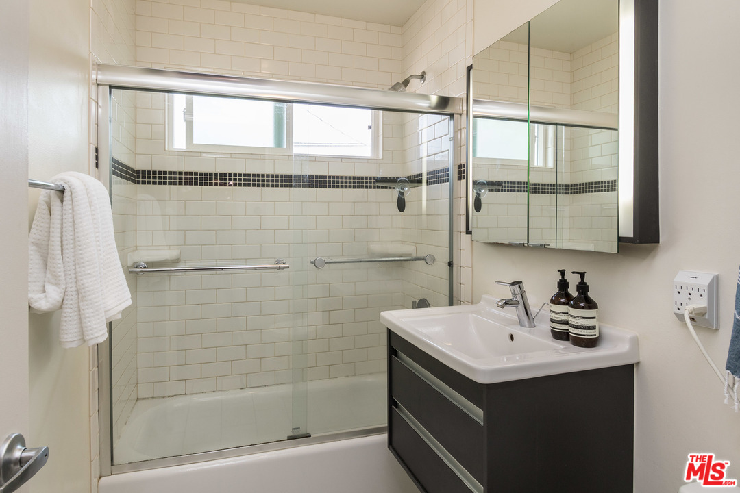 4260 Alla Road Los Angeles, CA 90066 - Photo 25 of 40 Gallery Image 25