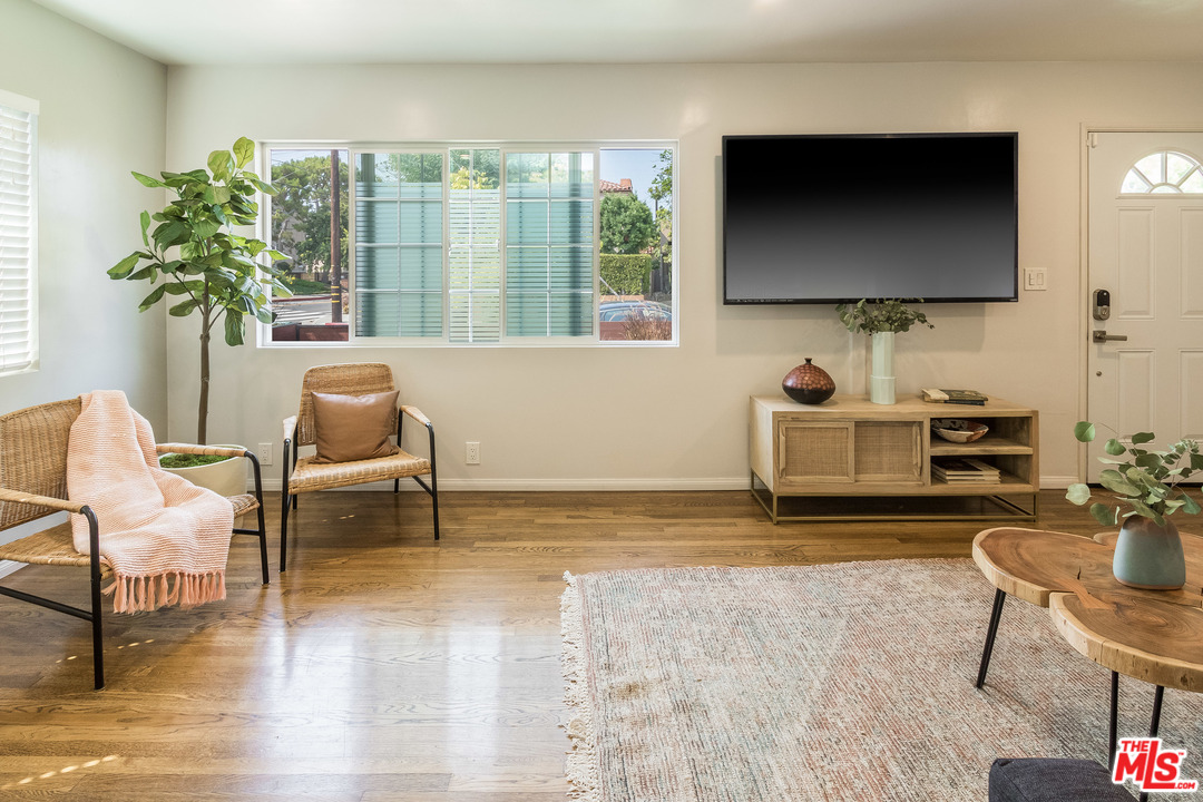 4260 Alla Road Los Angeles, CA 90066 - Photo 10 of 40 Gallery Image 10