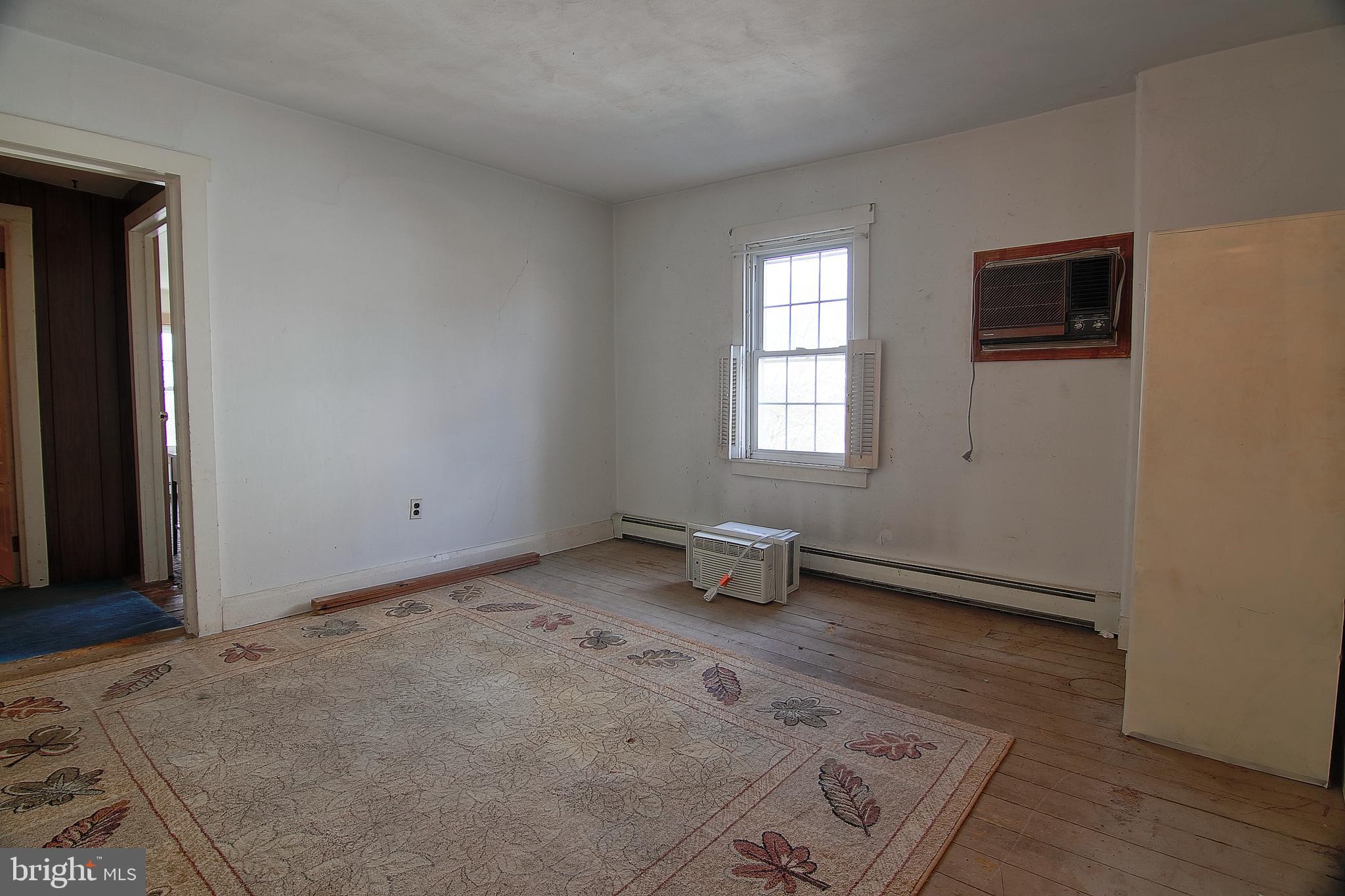 1808 Hoffmansville Road Frederick, PA 19435 - Photo 15 of 29 Bedroom 2