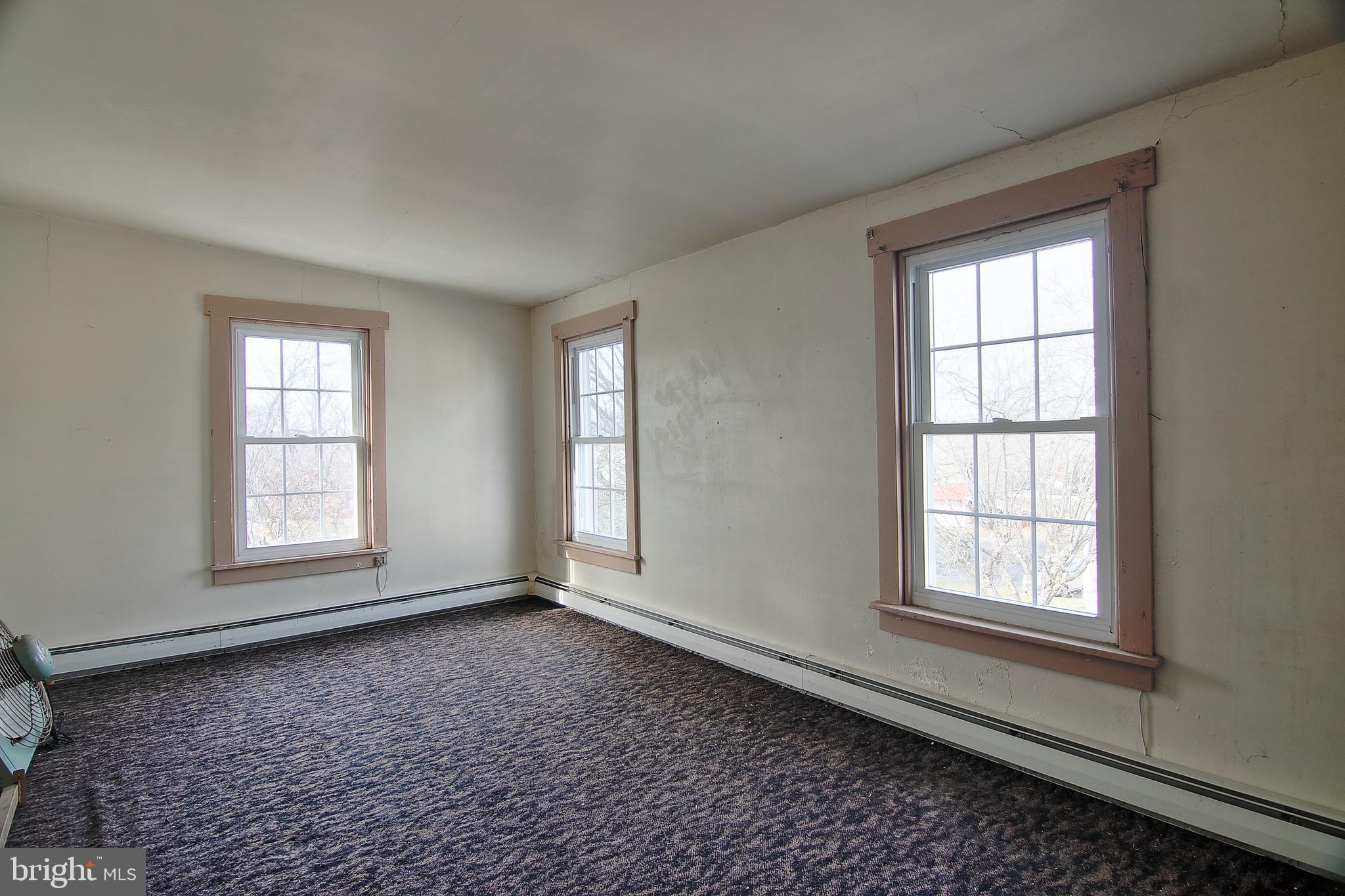 1808 Hoffmansville Road Frederick, PA 19435 - Photo 17 of 29 Bedroom 3