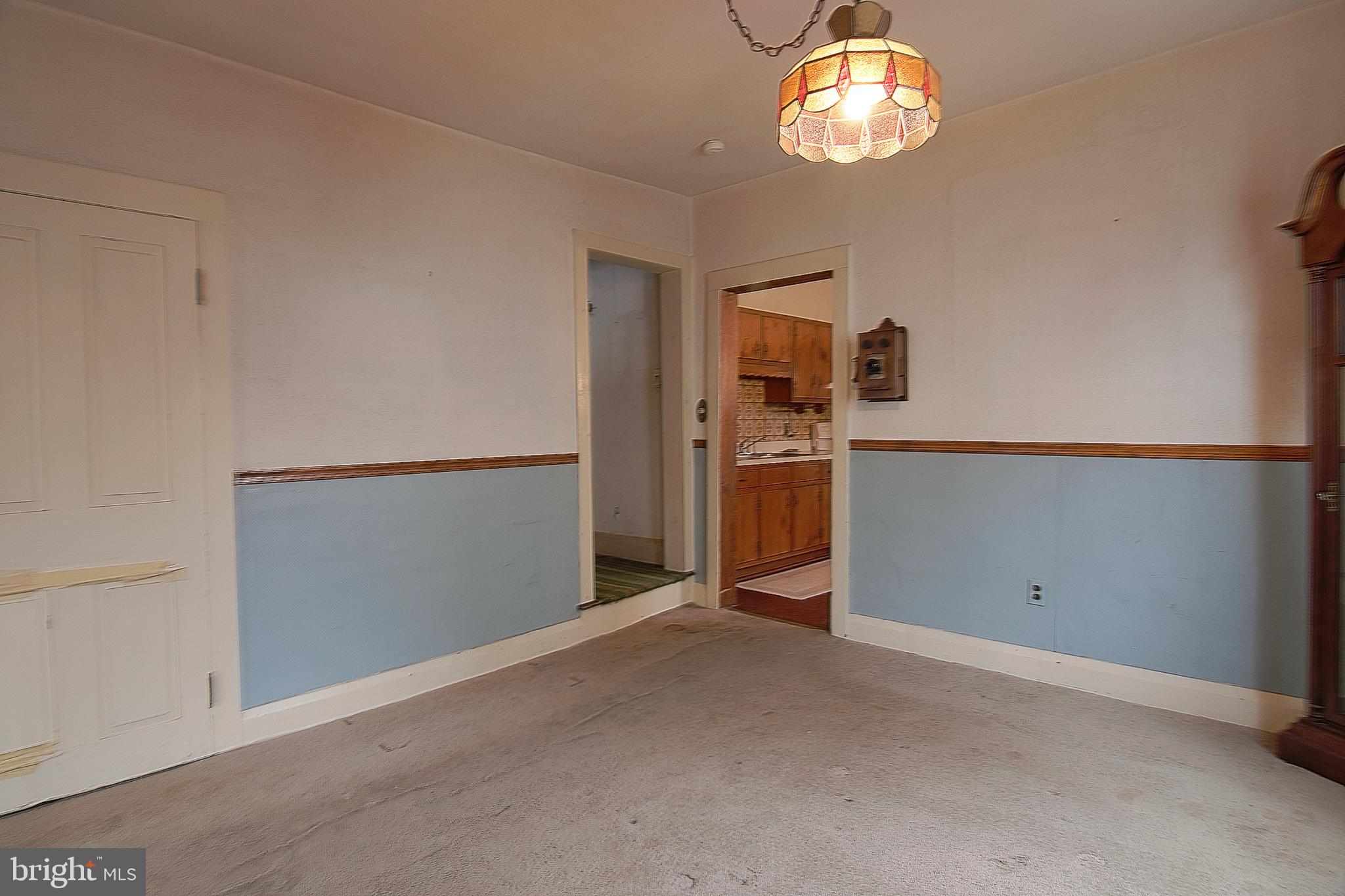 1808 Hoffmansville Road Frederick, PA 19435 - Photo 5 of 29 Dining Room