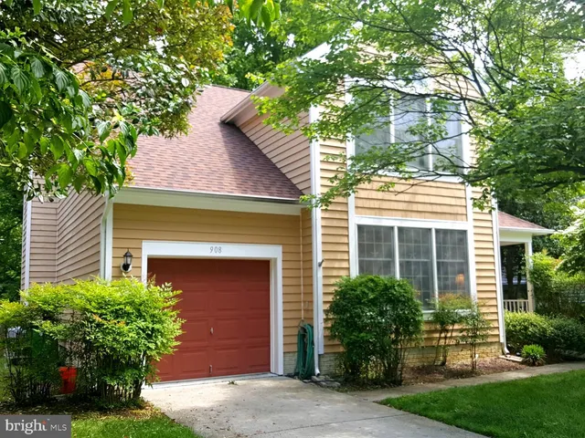 $3,450 | 908 Berwick Drive, Annapolis, MD 21403