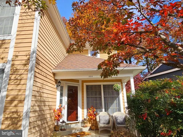 $3,450 | 908 Berwick Drive, Annapolis, MD 21403