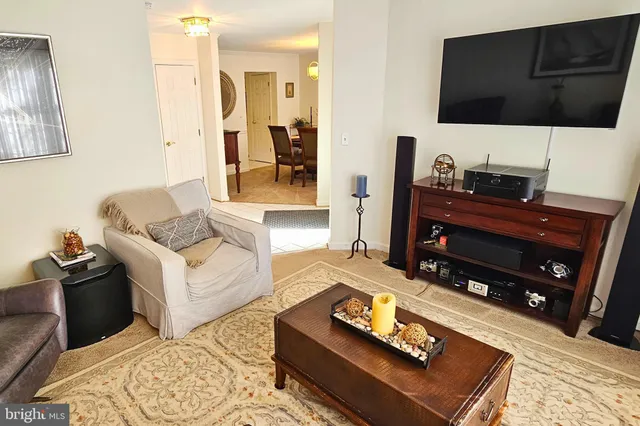 $3,450 | 908 Berwick Drive, Annapolis, MD 21403