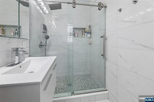 $7,500 | 52 Hillside Avenue, Unit B, Tenafly, NJ 07670