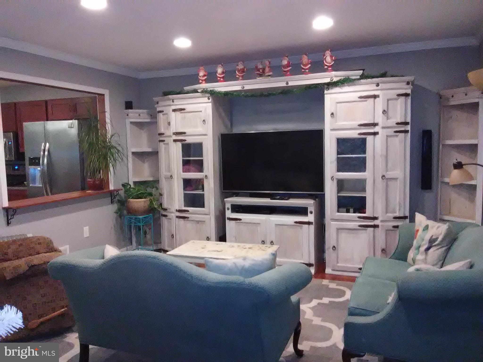 847 Graffius Road York, PA 17404 - Photo 3 of 18 Gallery Image 3