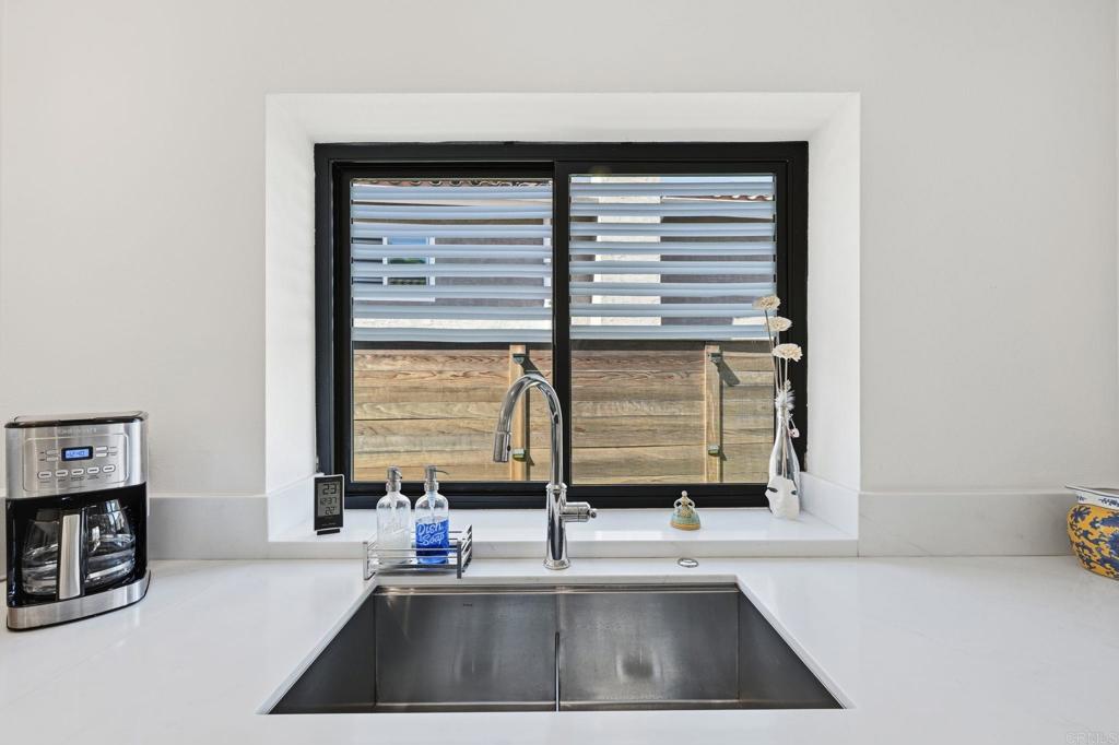 1776 Avenida La Posta Encinitas, CA 92024 - Photo 17 of 42