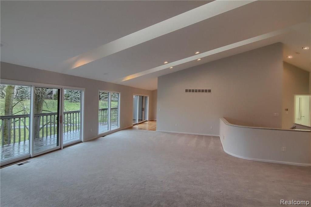 1965 Pine Ridge Lane Bloomfield Hills, MI 48302 - Photo 6 of 38