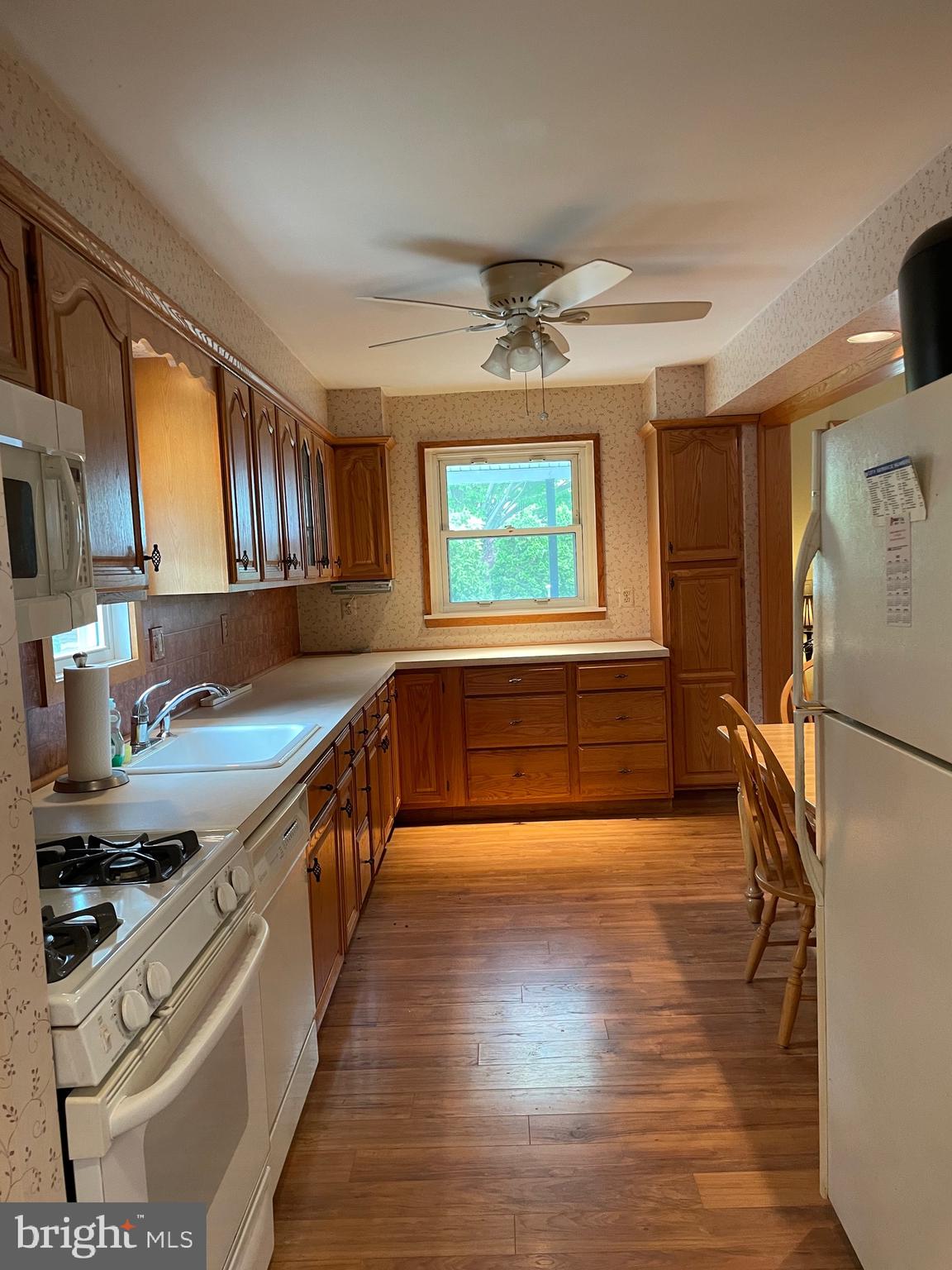 1226 Jennifer Road Philadelphia, PA 19116 - Photo 5 of 49