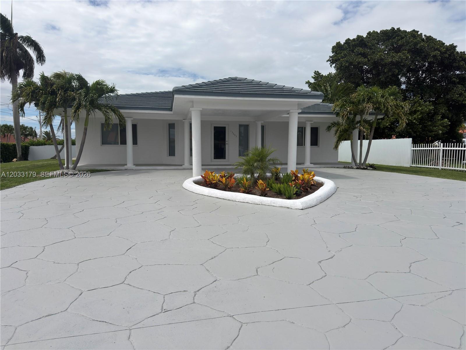 13895 Southwest 22nd Street Miami, FL 33175 - Photo 1 of 20