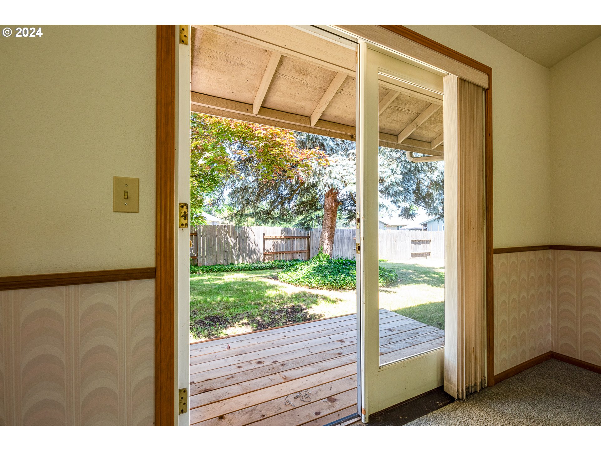 378 70th Street Springfield, OR 97478 - Photo 8 of 39 a view of a room that has a large window