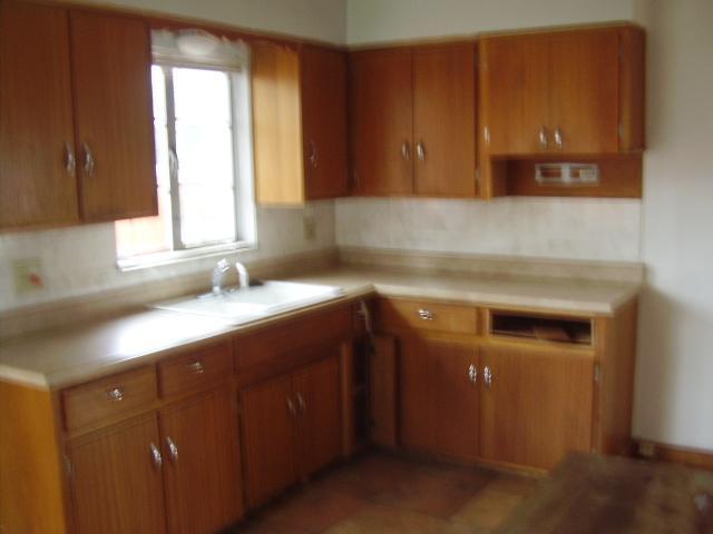 750 Salisbury Road Columbus, OH 43204 - Photo 4 of 8