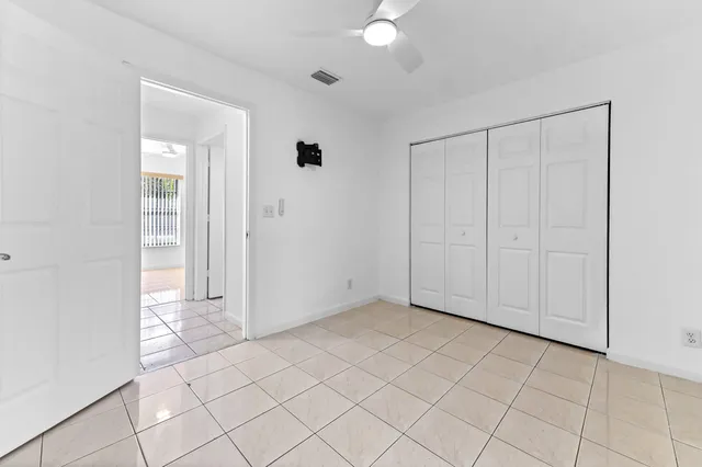 en empty room with closet