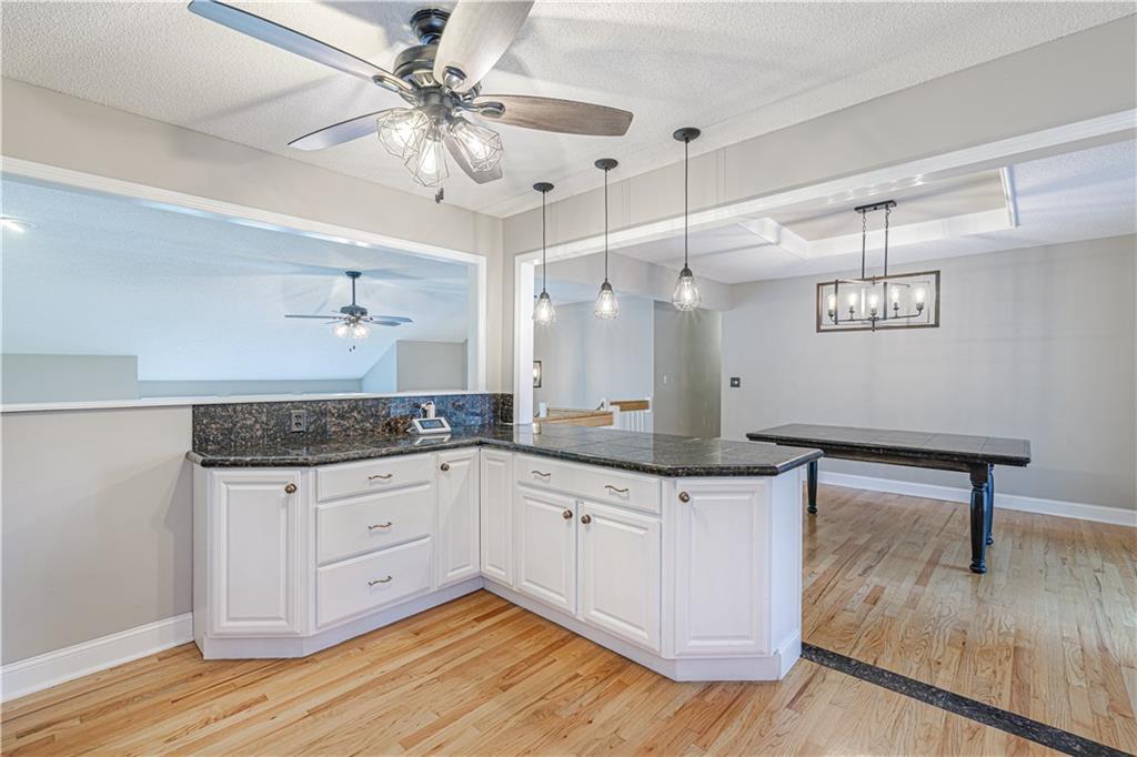 11030 Rene Street Lenexa, KS 66215 - Photo 16 of 39 Gallery Image 16