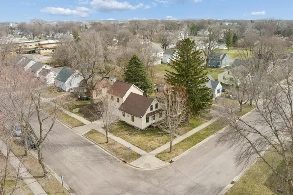 $160,000 | 205 East 11th Street, Fairmont, MN 56031