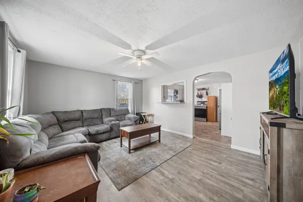 $160,000 | 205 East 11th Street, Fairmont, MN 56031