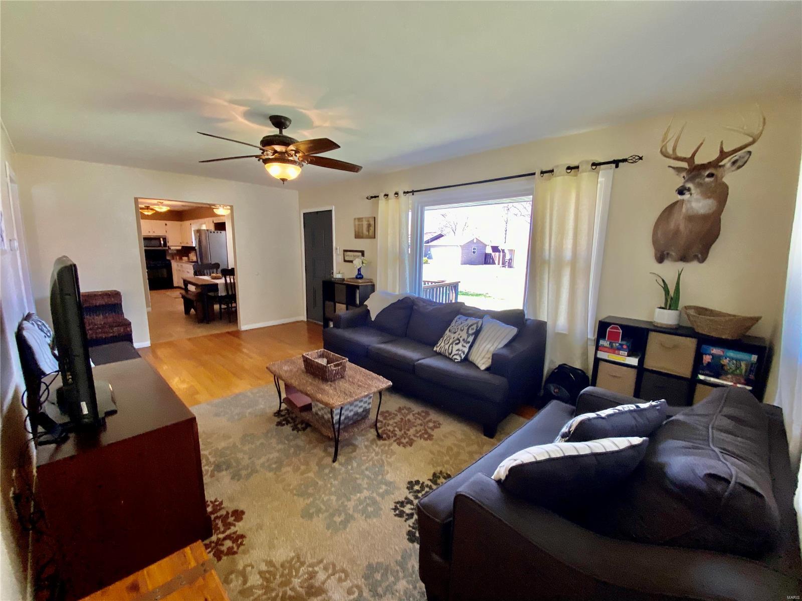 207 Edwin Street Brighton, IL 62012 - Photo 2 of 31 Gallery Image 2