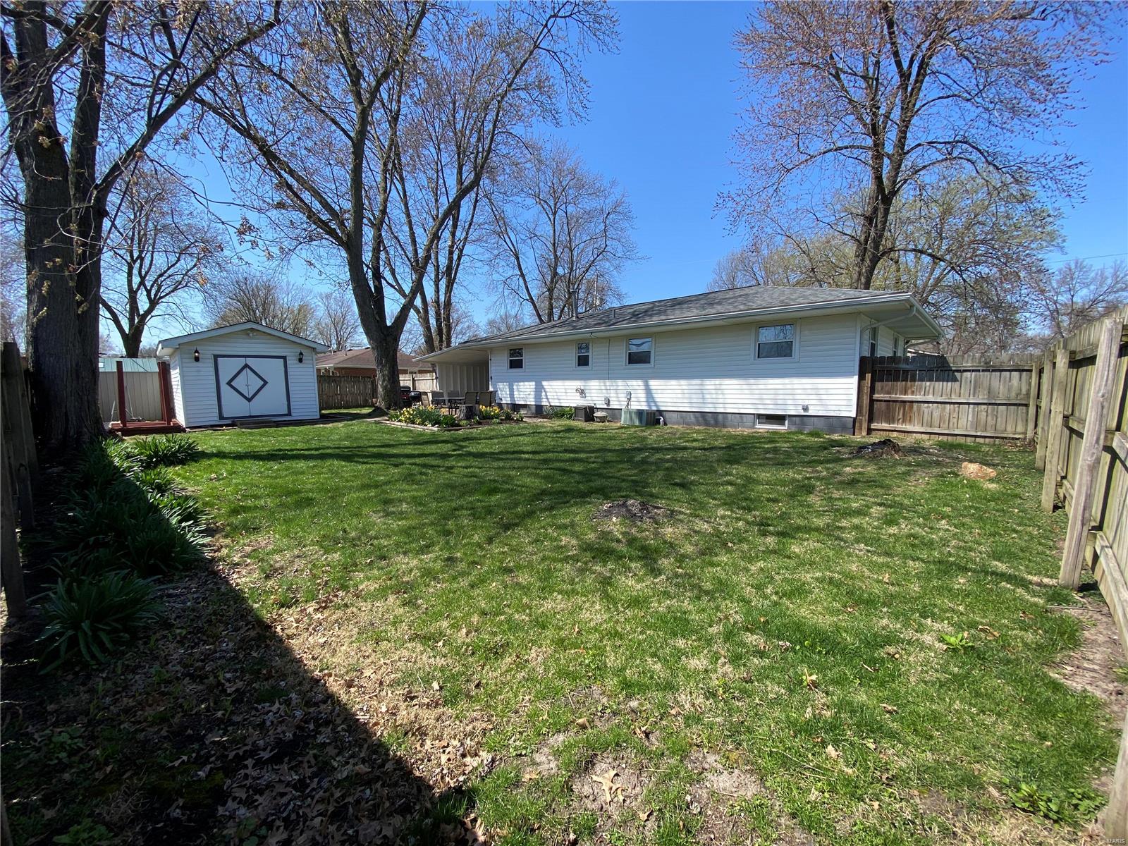 207 Edwin Street Brighton, IL 62012 - Photo 28 of 31 Gallery Image 28