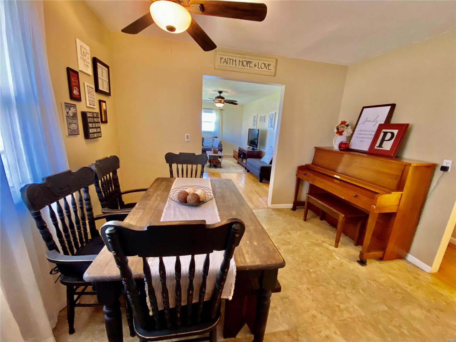 207 Edwin Street Brighton, IL 62012 - Photo 6 of 31 Gallery Image 6