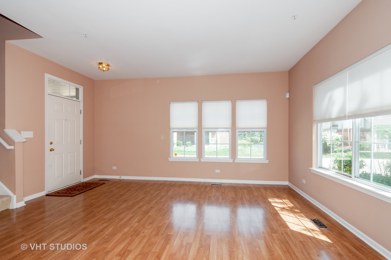 2138 Vanderbilt Drive, Unit 30 Geneva, IL 60134 - Photo 3 of 17