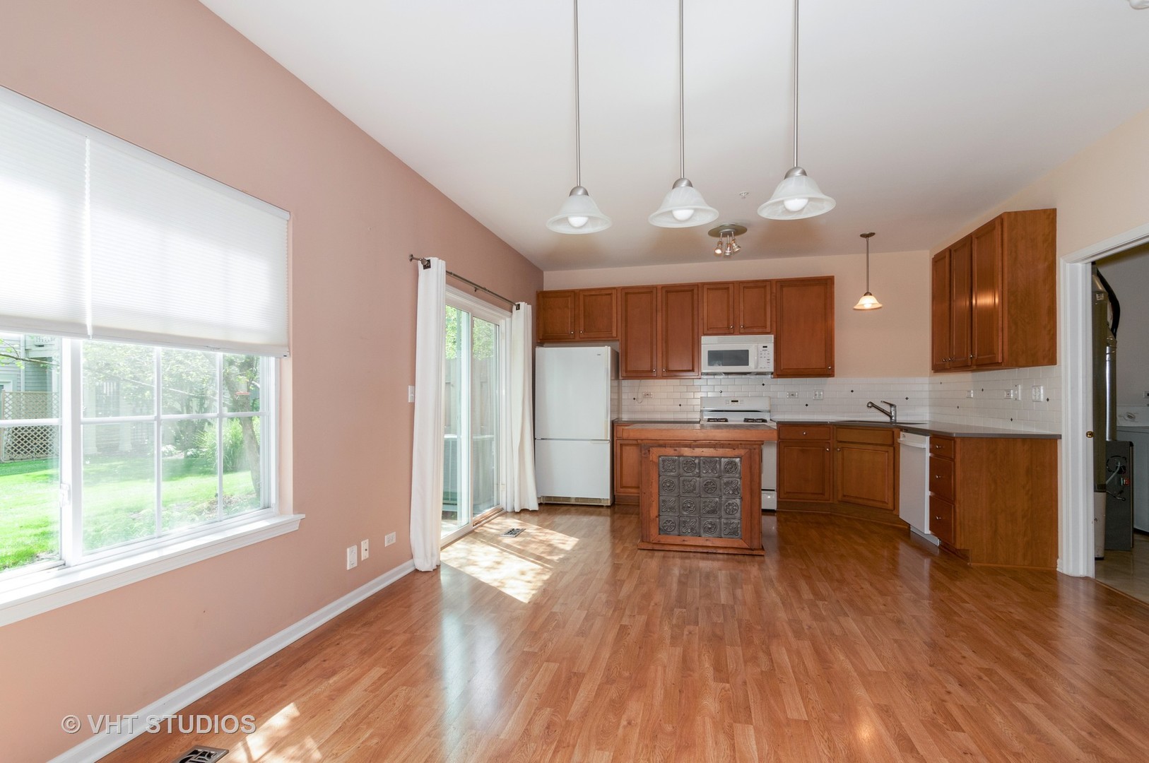 2138 Vanderbilt Drive, Unit 30 Geneva, IL 60134 - Photo 4 of 17