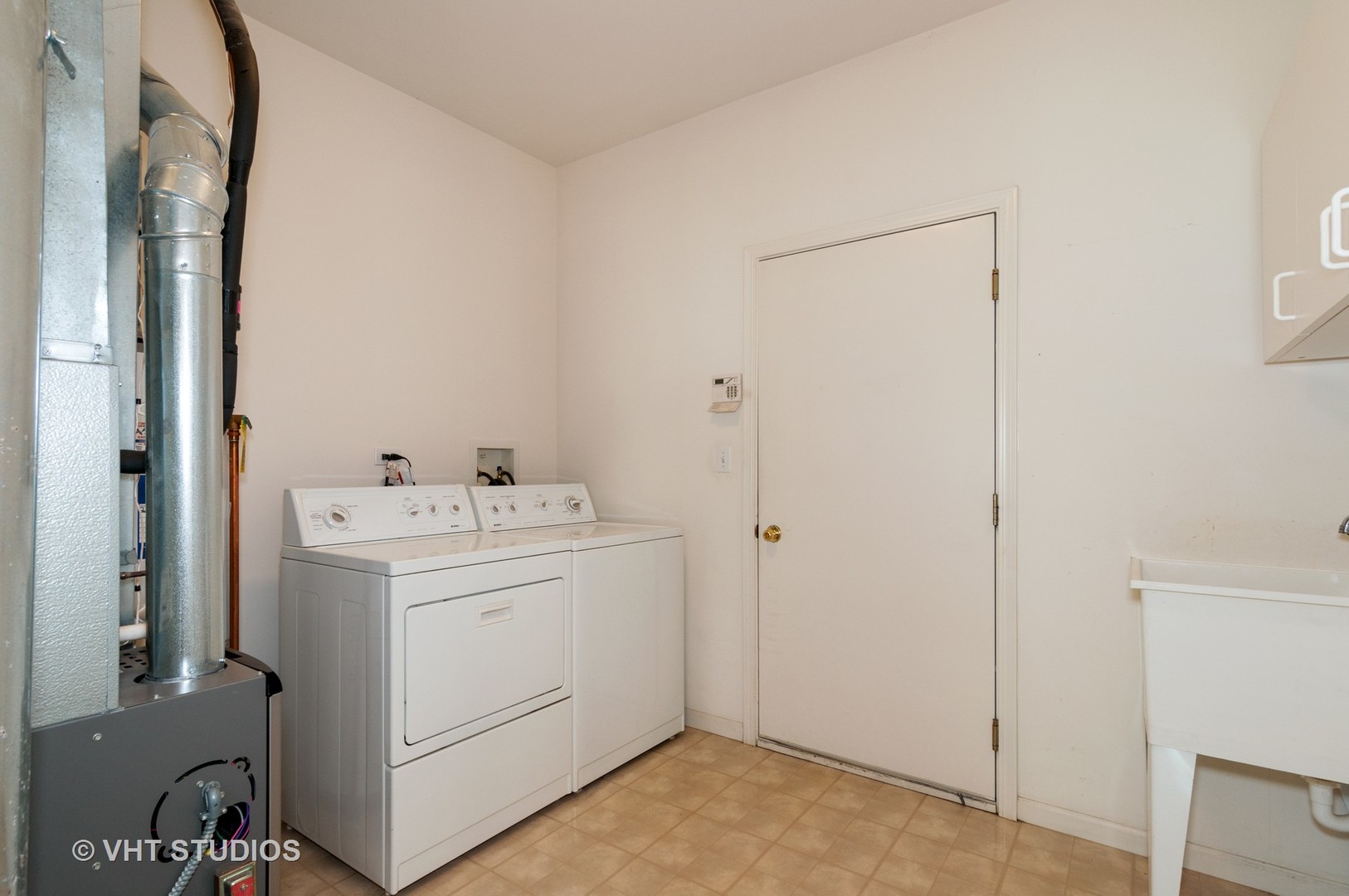 2138 Vanderbilt Drive, Unit 30 Geneva, IL 60134 - Photo 7 of 17