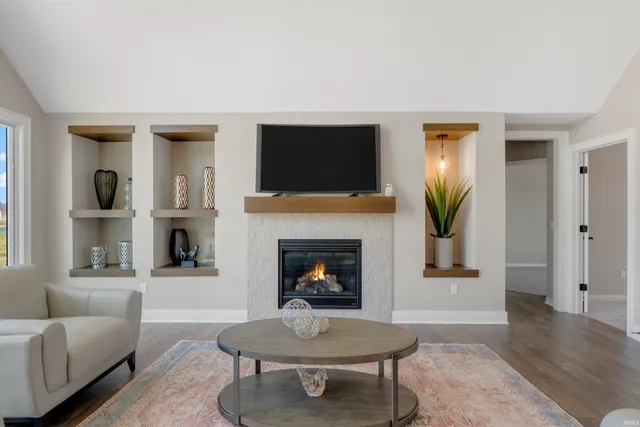 $615,000 | 17645 Monza Pass, Huntertown, IN 46748