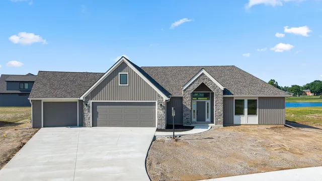 $615,000 | 17645 Monza Pass, Huntertown, IN 46748