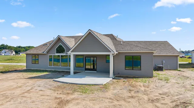 $615,000 | 17645 Monza Pass, Huntertown, IN 46748