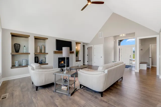 $615,000 | 17645 Monza Pass, Huntertown, IN 46748