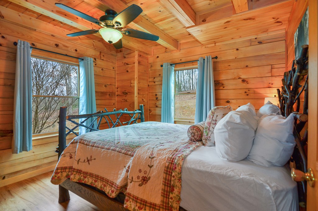 385 Shields Road Mineral Bluff, GA 30559 - Photo 19 of 38