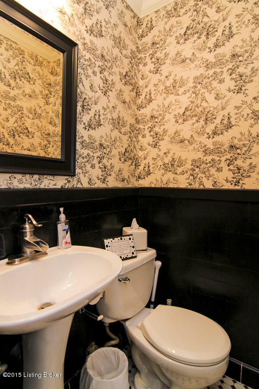 205 Ring Road Louisville, KY 40207 - Photo 32 of 68 First floor powder room.