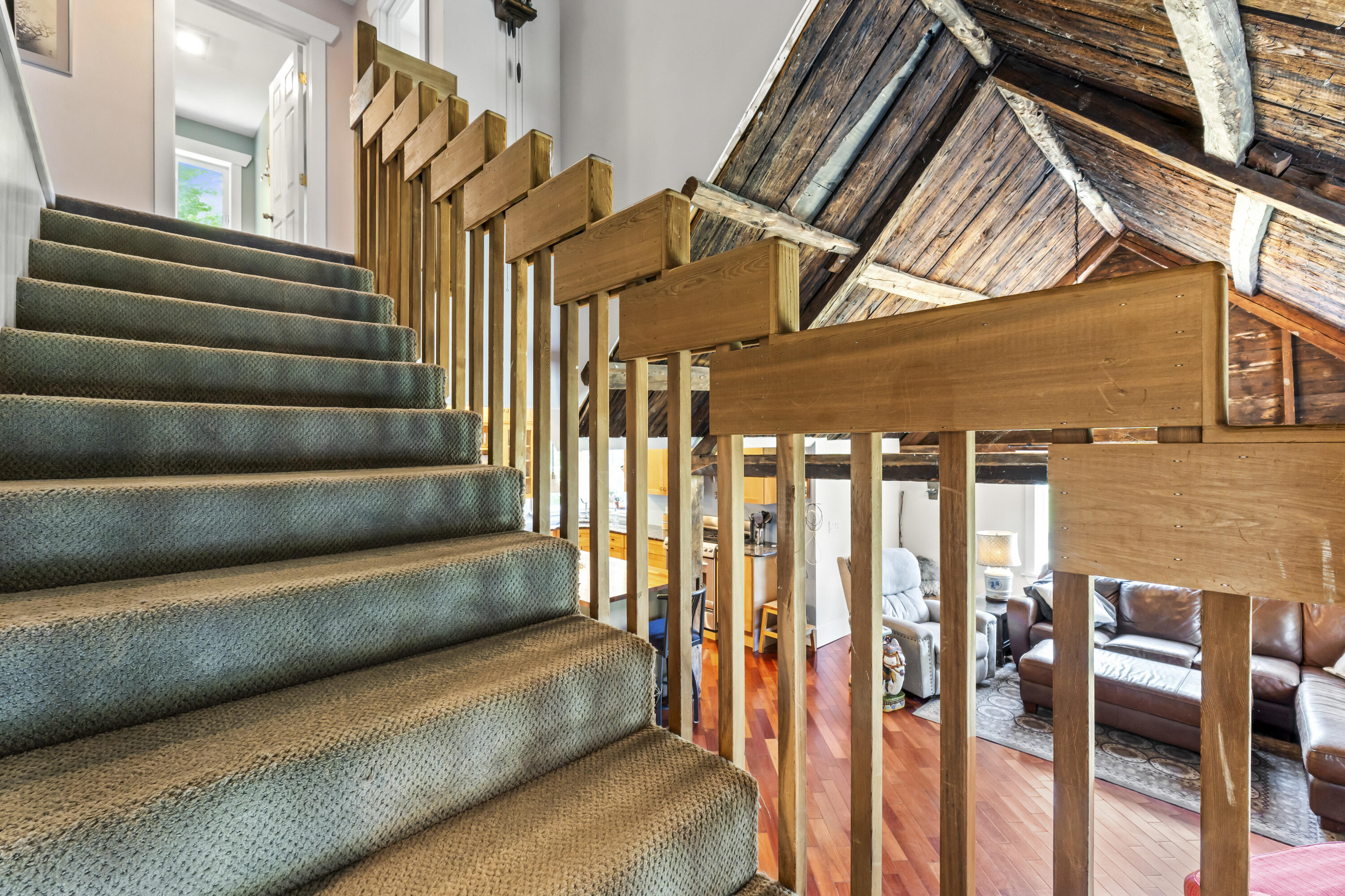 92 Bartlett Road Kittery, ME 03905 - Photo 25 of 46 Stairs
