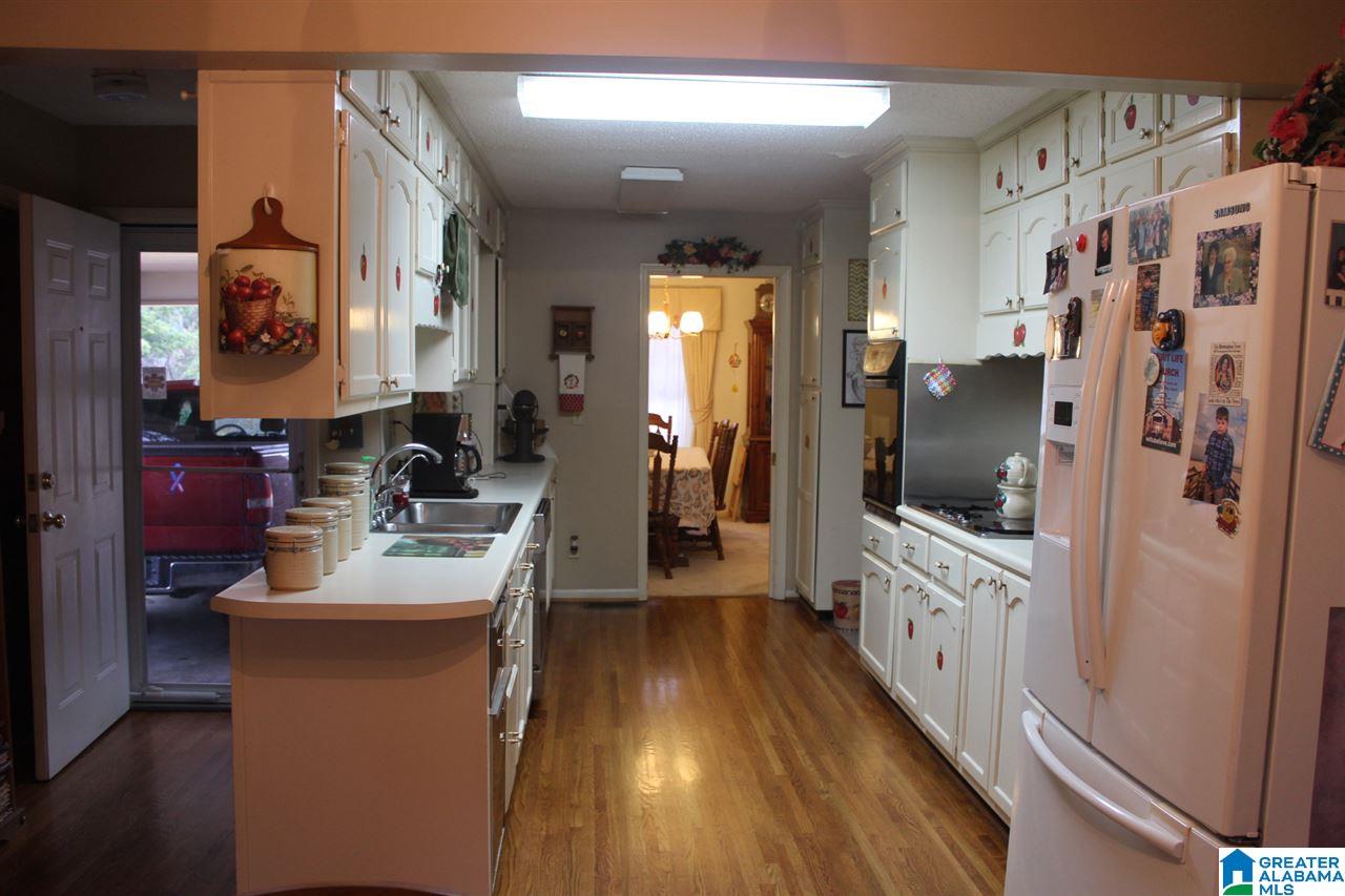 733 Porter Crest Road Graysville, AL 35073 - Photo 15 of 27