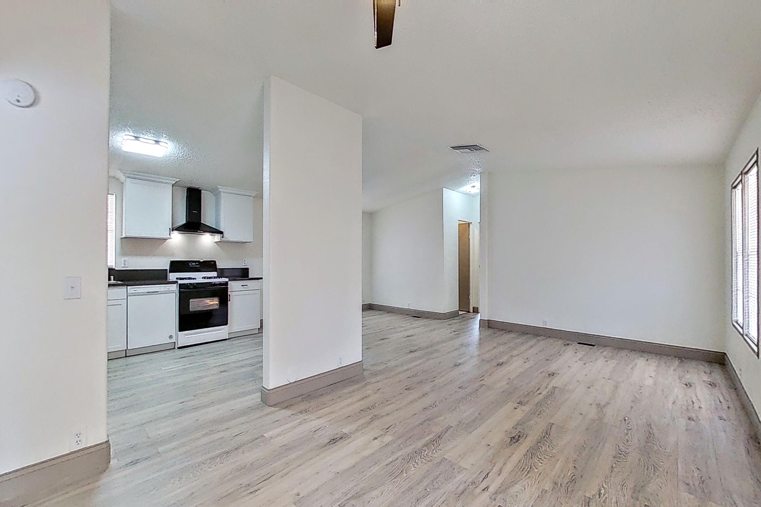 620 West Upjohn Avenue, Unit SPC 33 Ridgecrest, CA 93555 - Photo 12 of 46 great room family room view