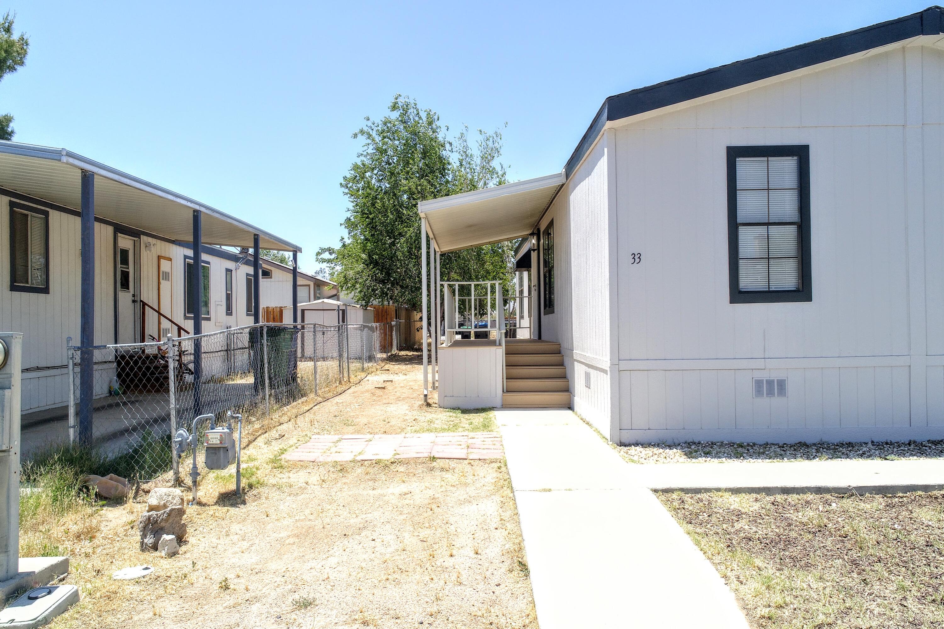 620 West Upjohn Avenue, Unit SPC 33 Ridgecrest, CA 93555 - Photo 35 of 46 Front view porch