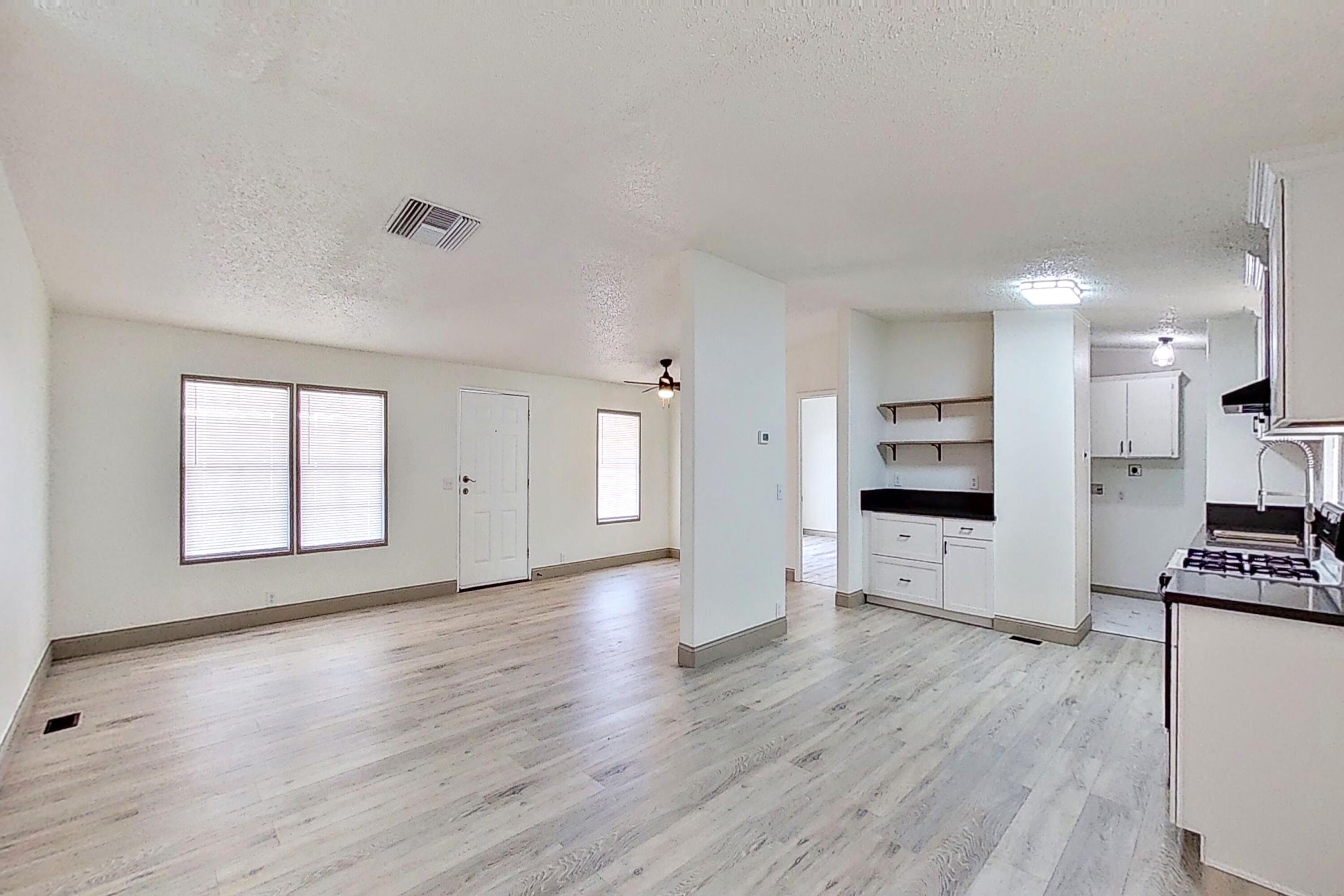 620 West Upjohn Avenue, Unit SPC 33 Ridgecrest, CA 93555 - Photo 8 of 46 great room dinning area view