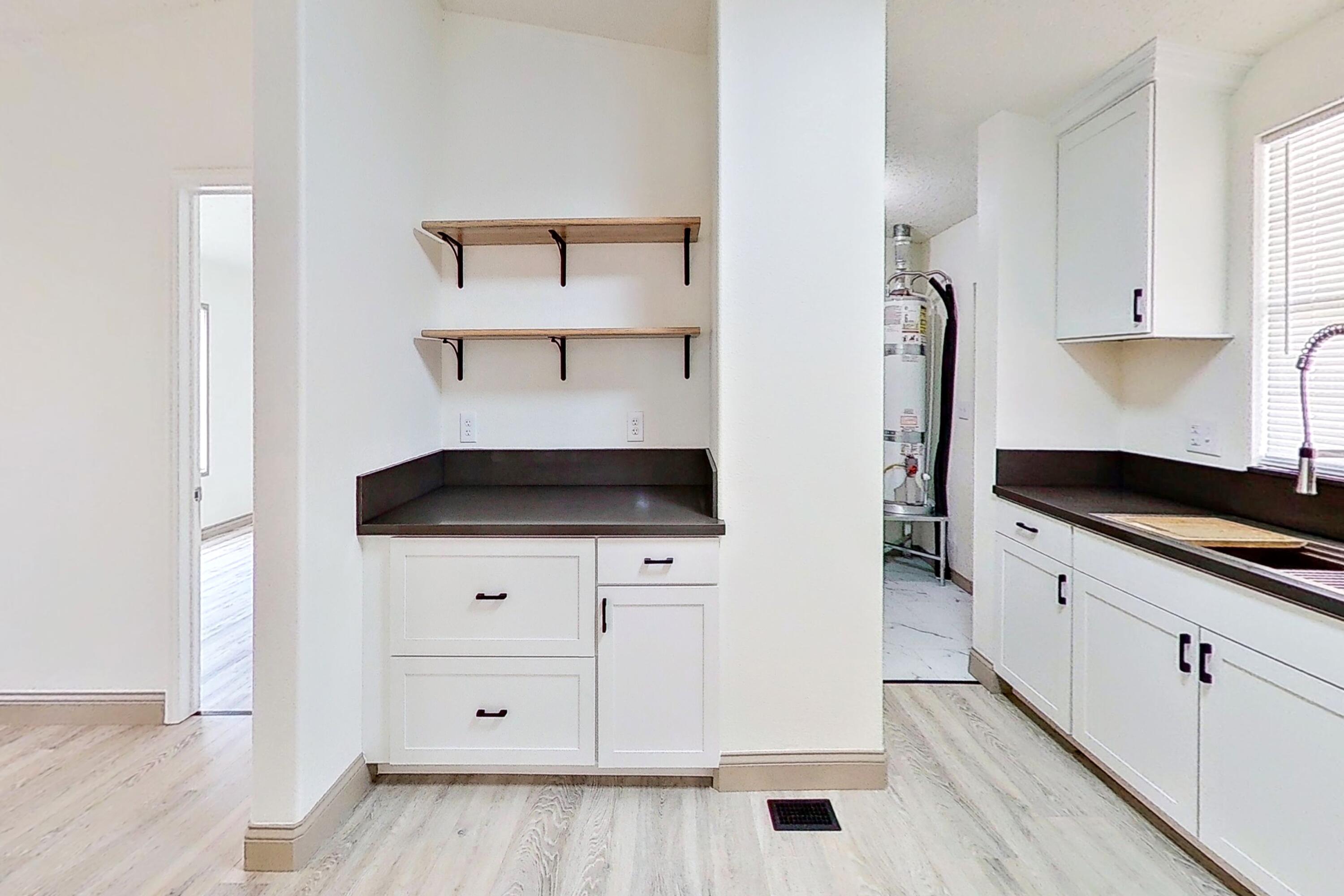 620 West Upjohn Avenue, Unit SPC 33 Ridgecrest, CA 93555 - Photo 9 of 46 kitchen 5