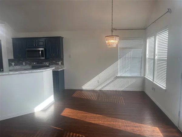 $2,295 | 1825 Kingsbrook Trail, Fort Worth, TX 76120