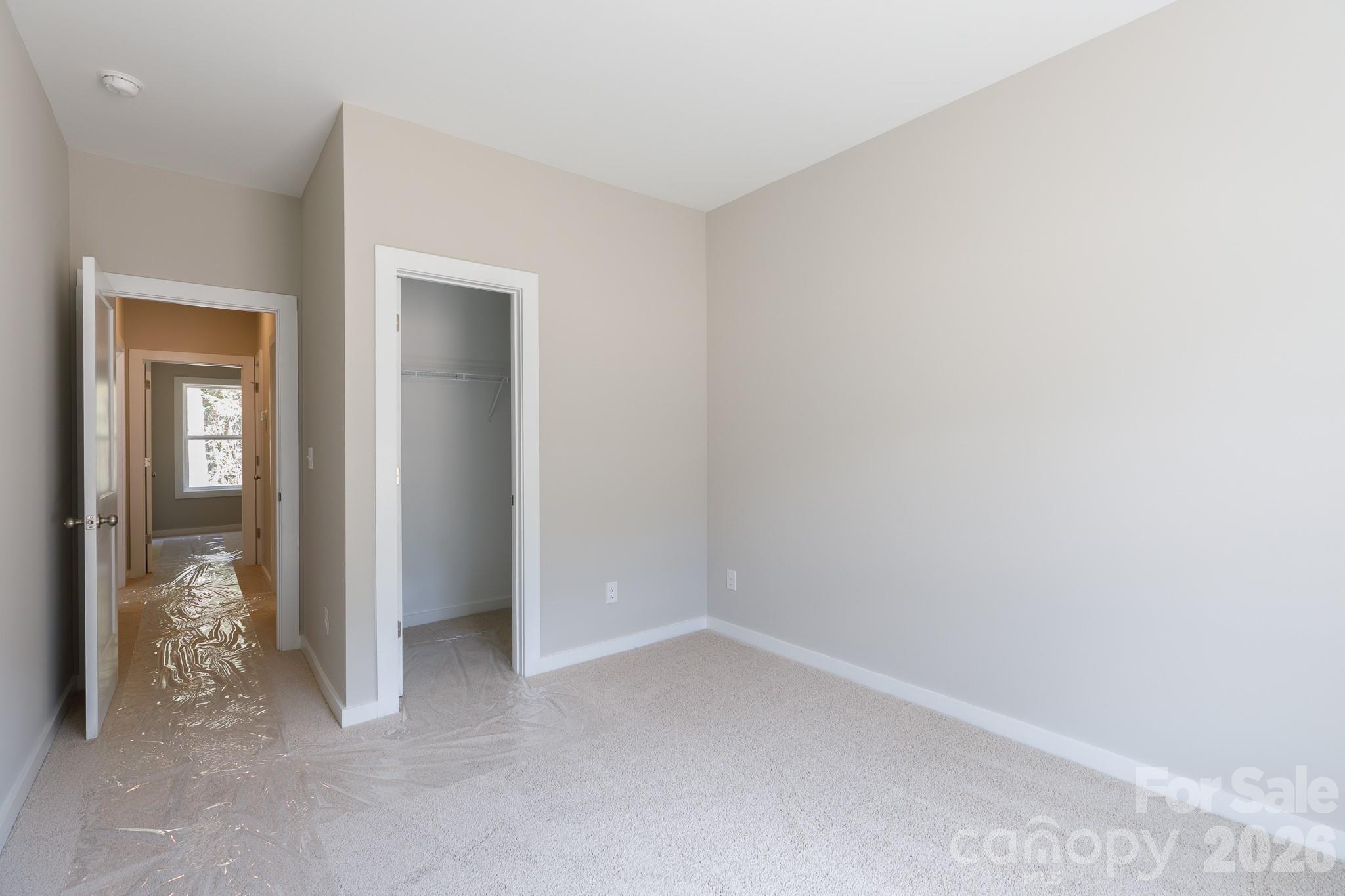 3339 Lesslie Highway, Unit 2 Rock Hill, SC 29730 - Photo 21 of 46 an empty room with mirror
