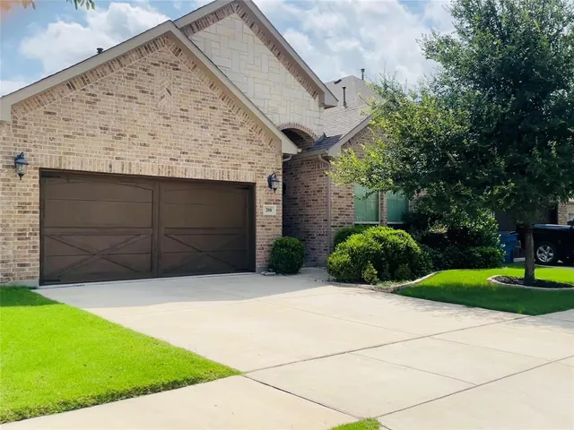 $399,000 | 208 Mineral Point Drive, Aledo, TX 76008