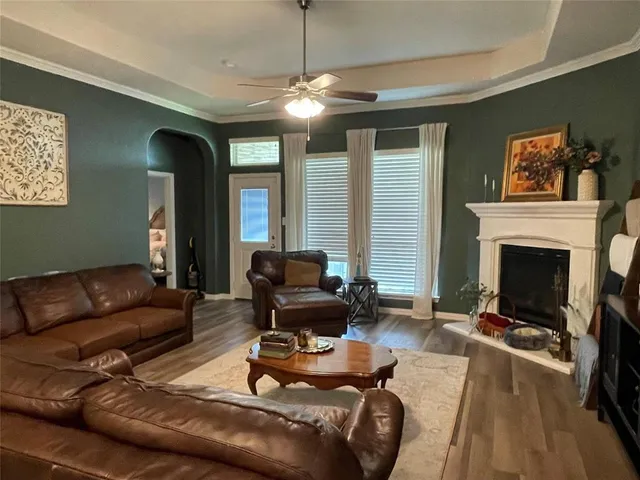 $399,000 | 208 Mineral Point Drive, Aledo, TX 76008