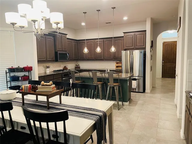 $399,000 | 208 Mineral Point Drive, Aledo, TX 76008