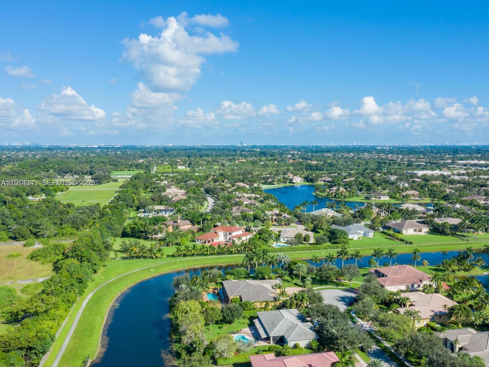 12995 Southwest 40 Street Davie, FL 33330 - Photo 12 of 79