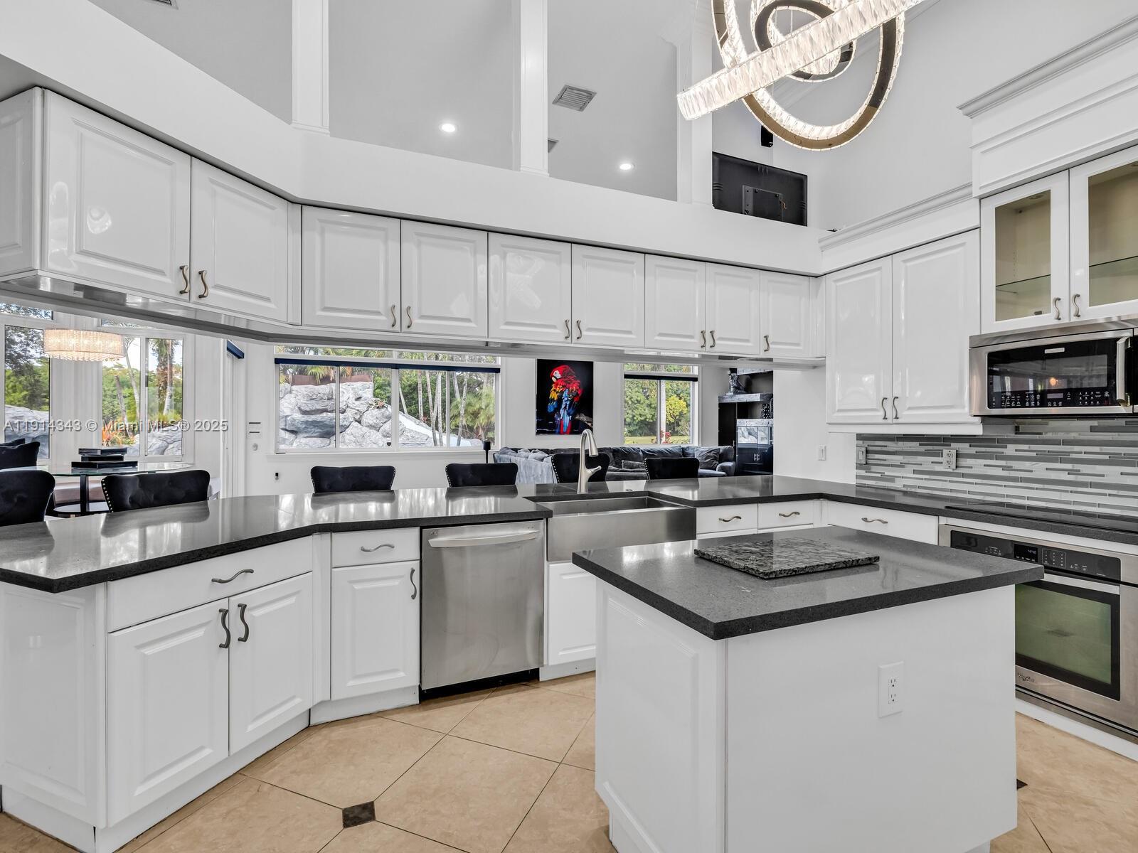 12995 Southwest 40 Street Davie, FL 33330 - Photo 20 of 79