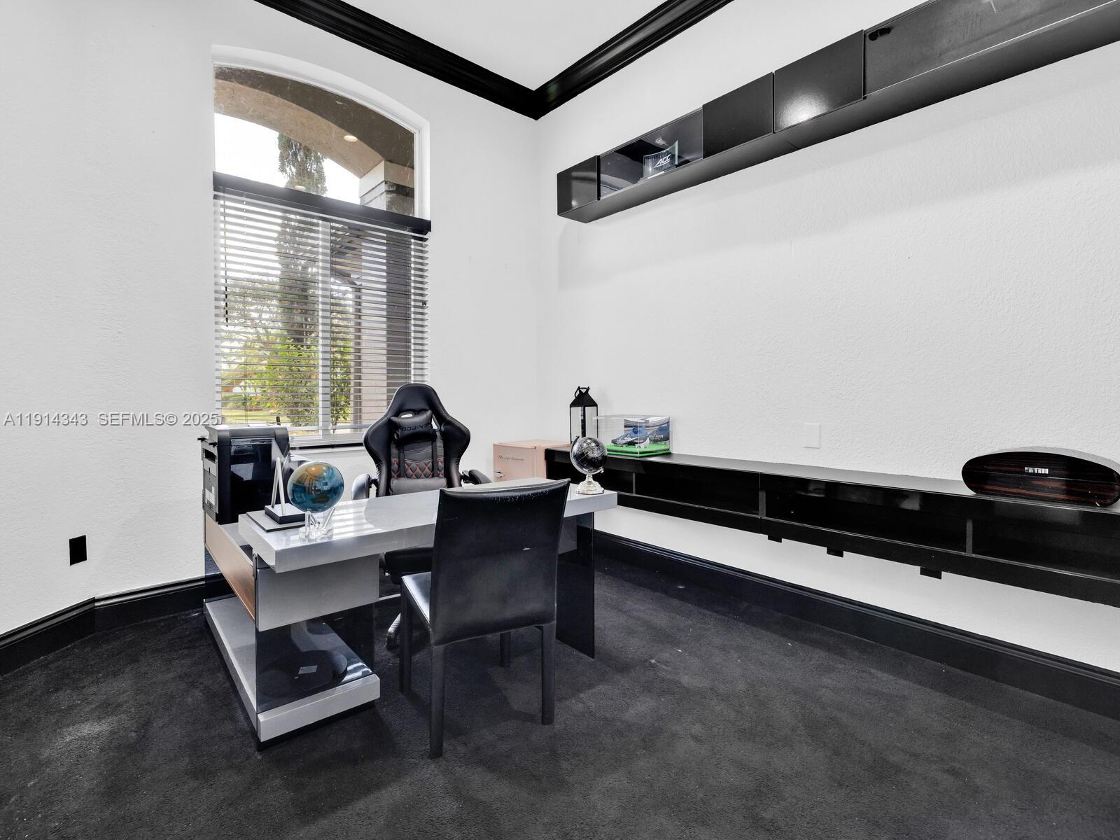 12995 Southwest 40 Street Davie, FL 33330 - Photo 43 of 79 Adjacent to primary bedroom - c/b 5th bedroom.