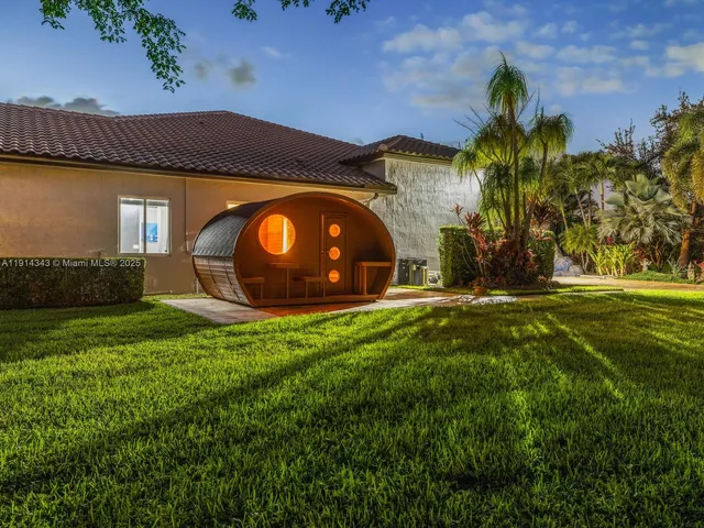 $2,500,000 | 12995 Southwest 40 Street, Davie, FL 33330